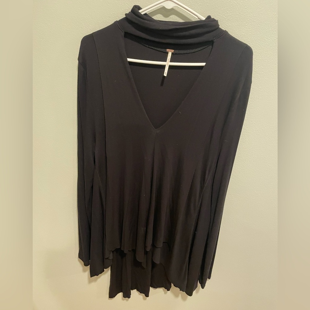 Free People Asymmetrical Choker Cut Out Long Sleeve Black Top Size Medium